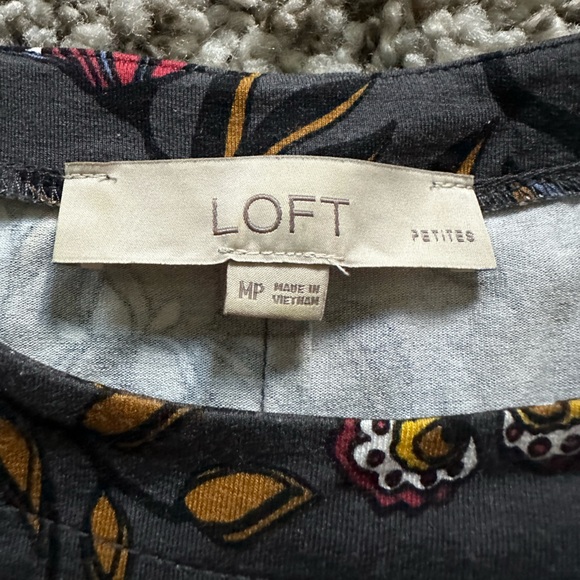 Loft Floral Dress - Picture 2 of 4